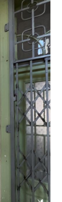 Gratii fier  usa /geam