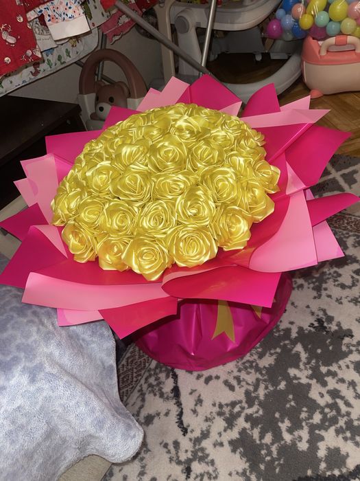 Букет из атласной ленты