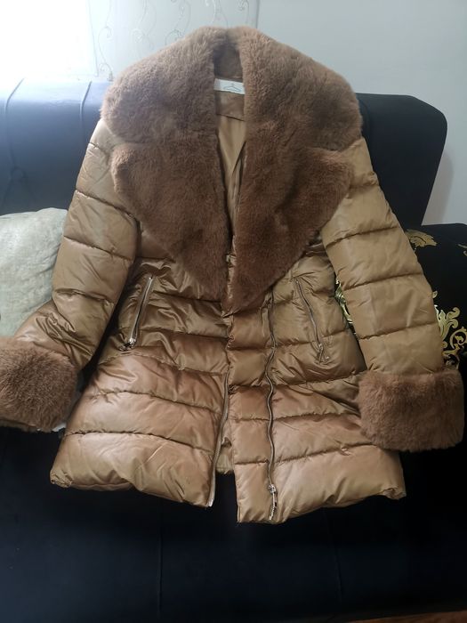 Geaca lunga cu blanita