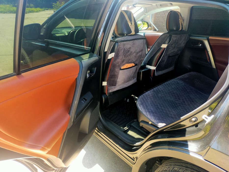 Продам Тойота Рав 4