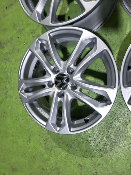 16 5x112 Vw Passat Touran Caddy Golf лети джанти 5х112 кади