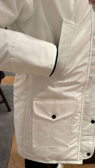 Зимняя куртка Canada Goose