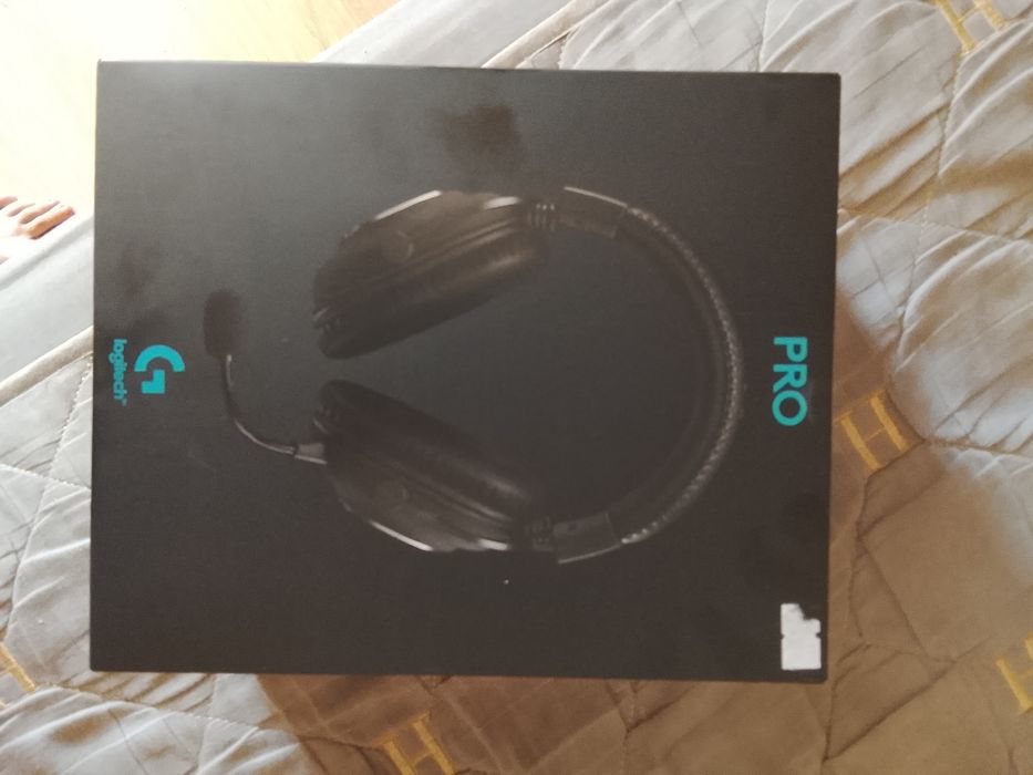 Наушники Logitech G Pro черный
