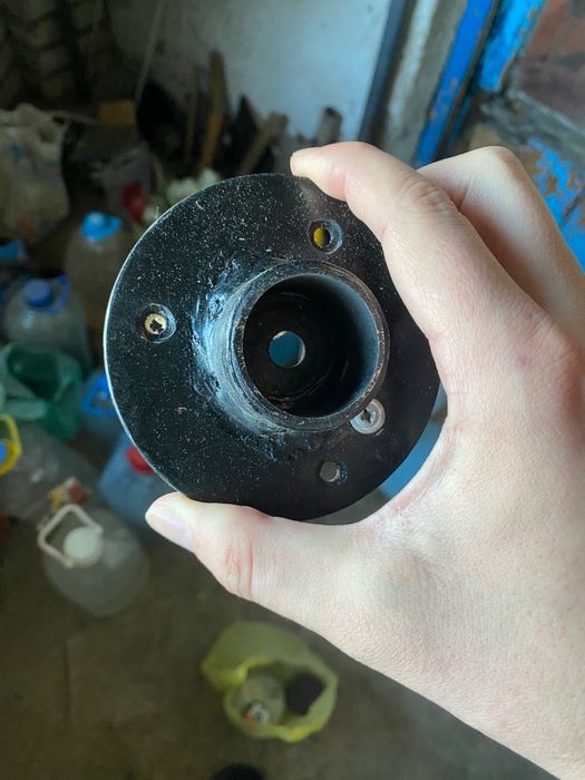 Продам турник распорный для дома