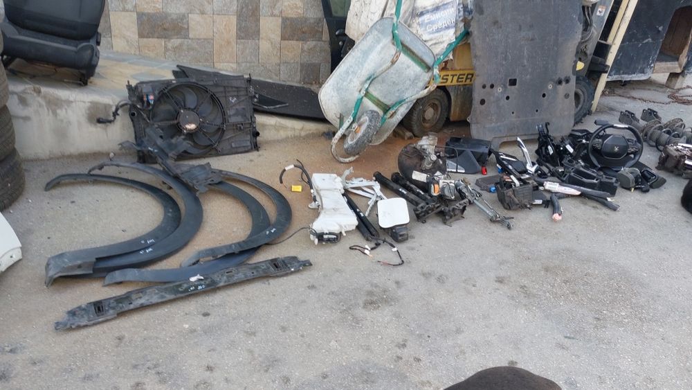 Peuheot 3008 2.0hdi/1.2turbo