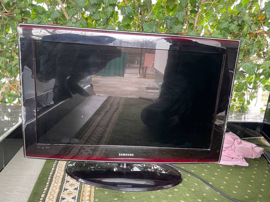 Samsung: LE32A656A1F         S