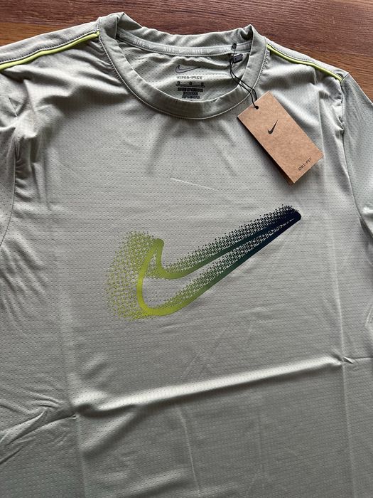 Мъжки,къс комплект Nike дишаща тениска и шушлекови панталонки