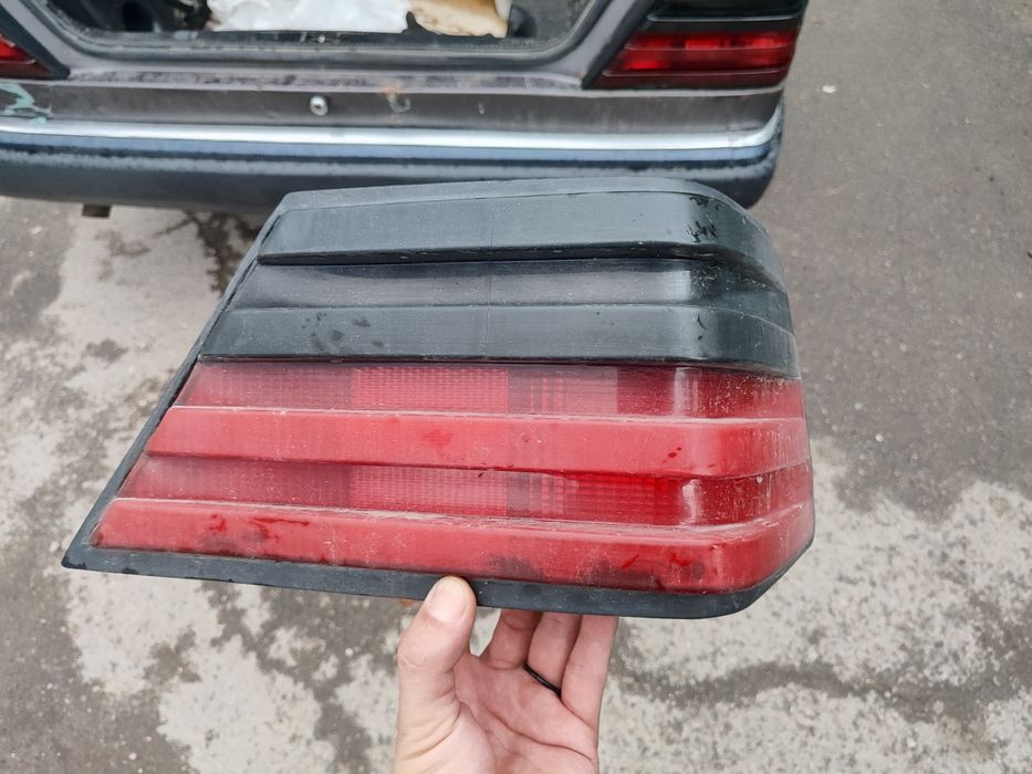 Правая сторона плафон на Мерседес 124 задний стоп здание фонари