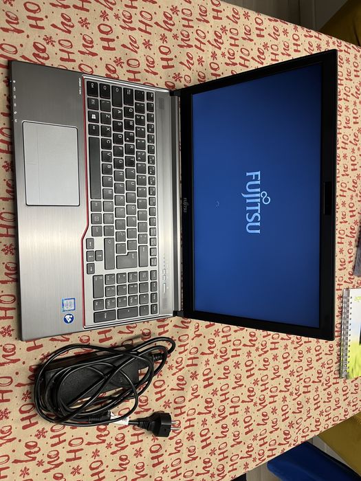 Fujitsu Lifebook E756 15.6"' 1920x1080 i7-6500U 8 RAM 256GB SSD
