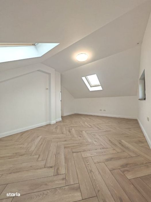 Mansarda cu Poveste- De Vanzare 2 Camere  in Bloc Boutique - Domenii