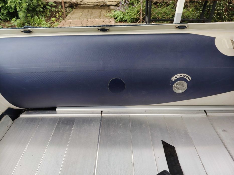 Надуваема лодка Honda Marine T30 с Извънбордов двигател Mercury F6M 6 к. с