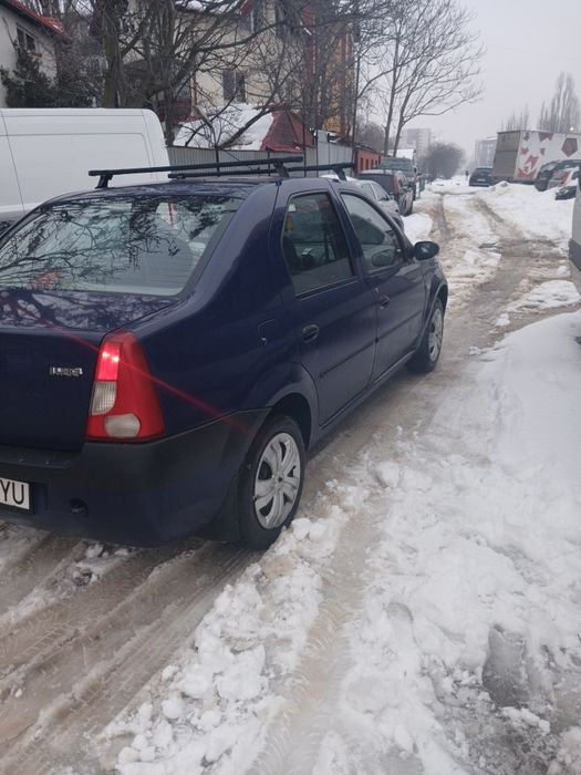 Vand Dacia Logan 7500 lei