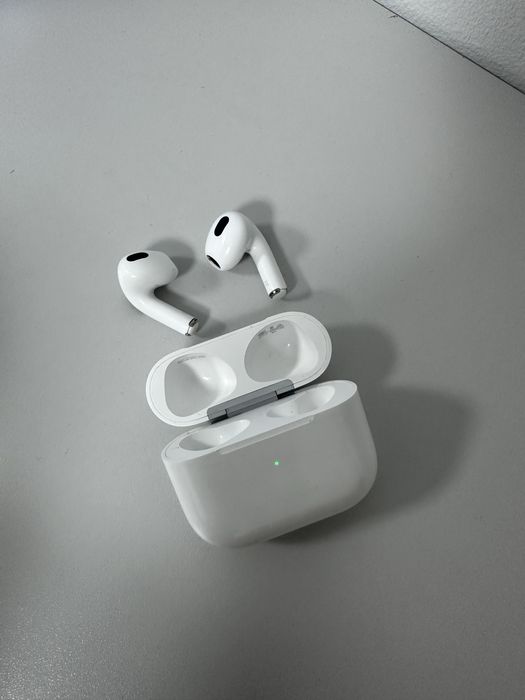 Наушники AirPods 3