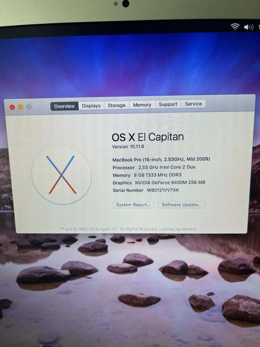 лаптоп macbook цвят сив