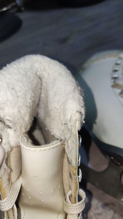 Коньки фигурные Botas