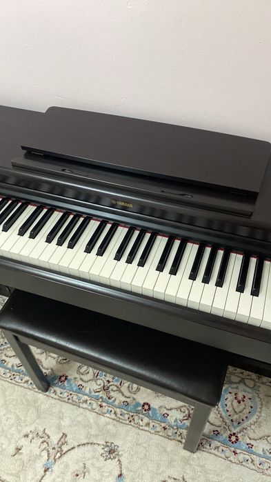 Цифровое пианино Yamaha