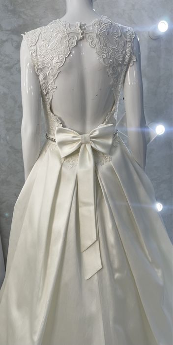 Rochie de mireasă deosebită, noua!