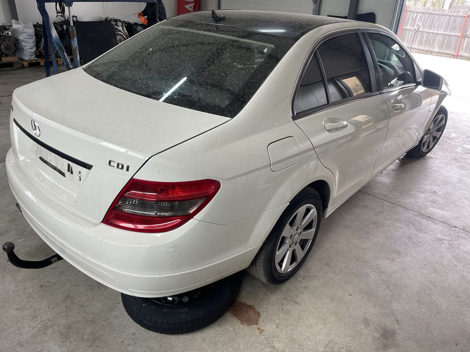 Stop / lampa / tripla Mercedes w204 c class berlina