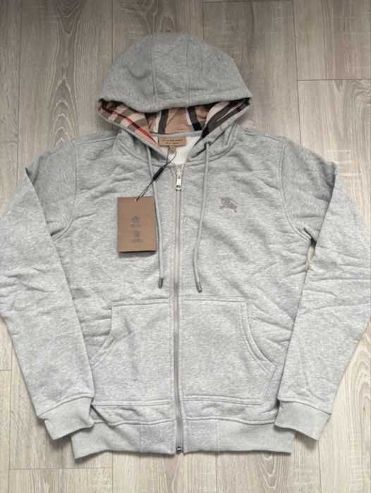 Hanorac burberry zip up