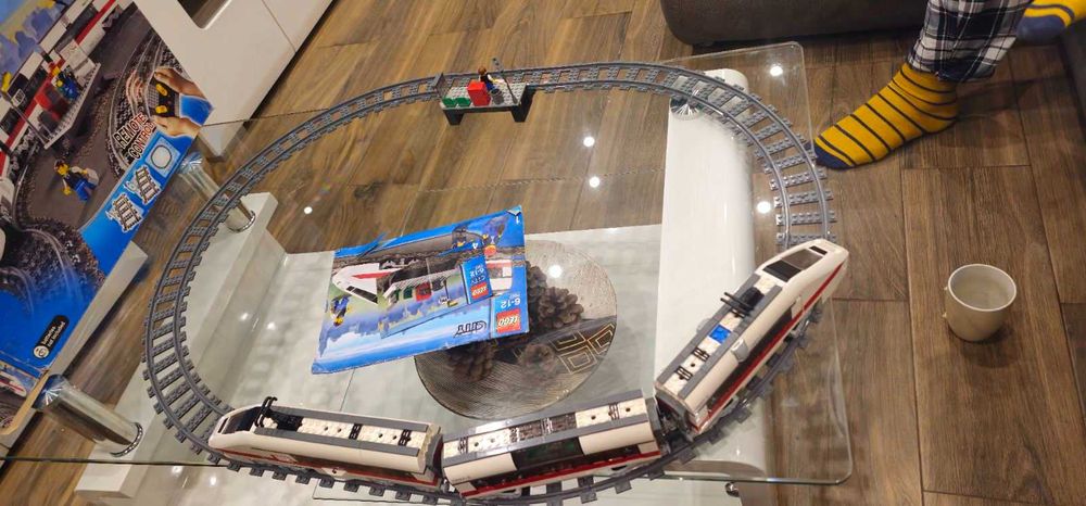 LEGO CITY   60051 , 60197 ,60204