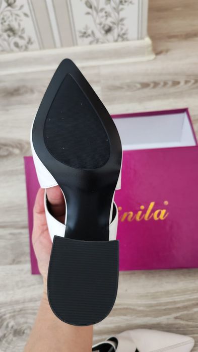 Продам женские туфли