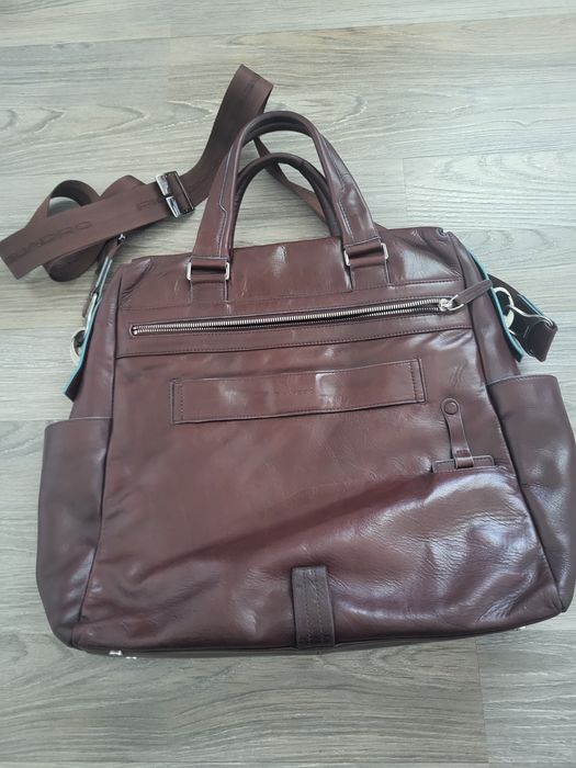 Geanta laptop Piquadro din piele