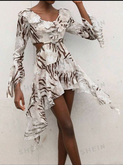 Rochita  noua cu eticheta