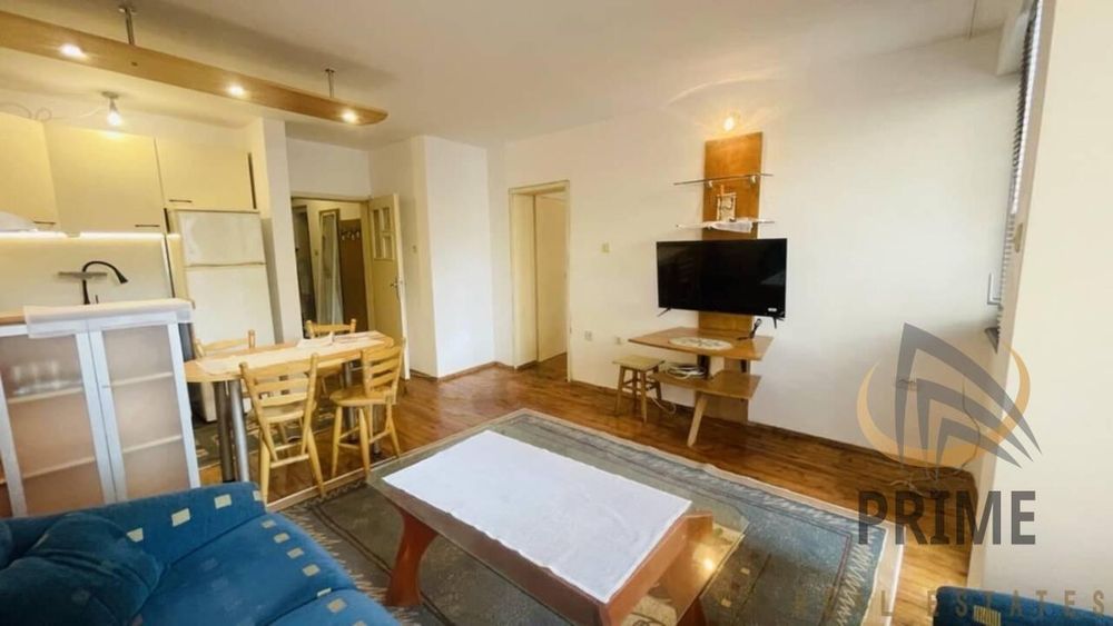 Дава се под наем Двустаен апартамент в Бургас, Център - 57 кв.м за 357 € - Снимка #3