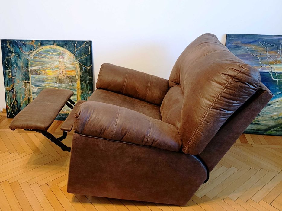 Fotoliu balansoar cu recliner. Exceptional!