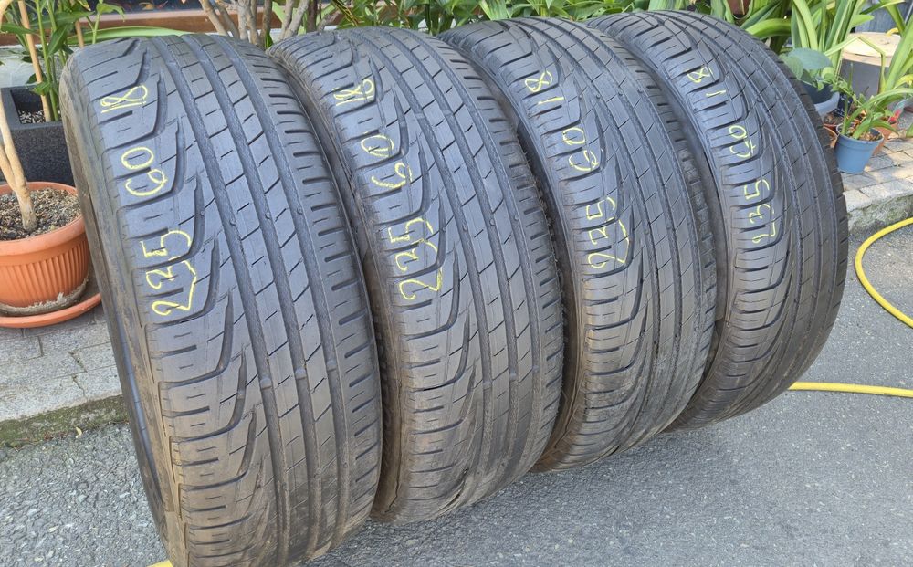 SET Anvelope 235/65/18 vara Uniroyal DOT 2022