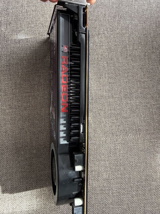 ATI Radeon HD 4870 X2 – Dual GPU