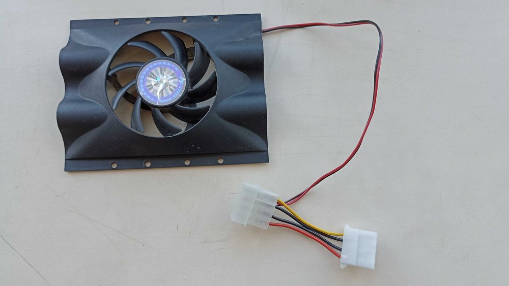 Вентилятор для HDD, кулер (охладитель) для жесткого диска