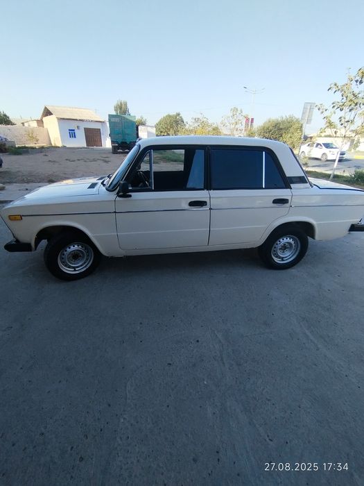 ВАЗ 2106 бежевый