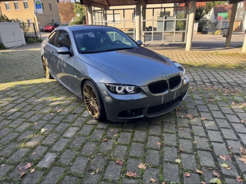 bmw  e92 325i  2007