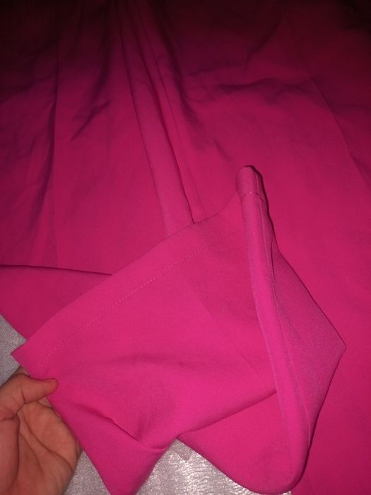 Ayollar uchun kastum shim 100 ming 46 razmer