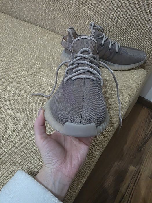 Adidasi Yeezy barbati