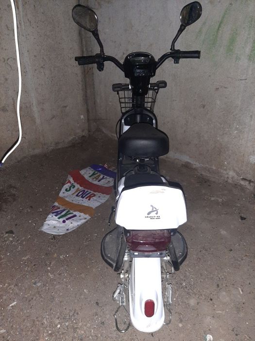 Продаю электо скутер