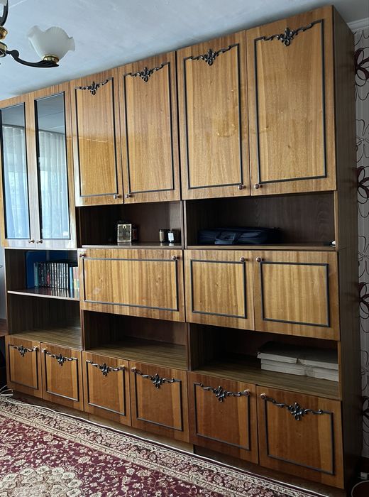 Стенка в зал б/у