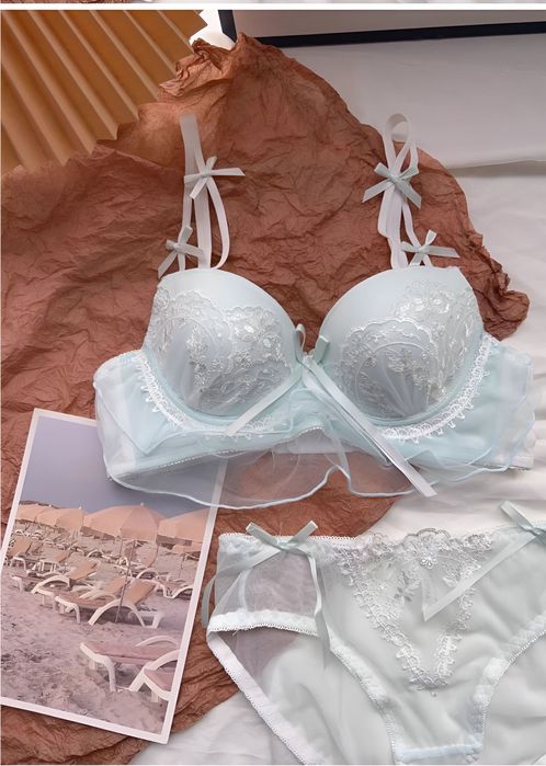 Комплект аёллар учун ливчик трусик симсиз