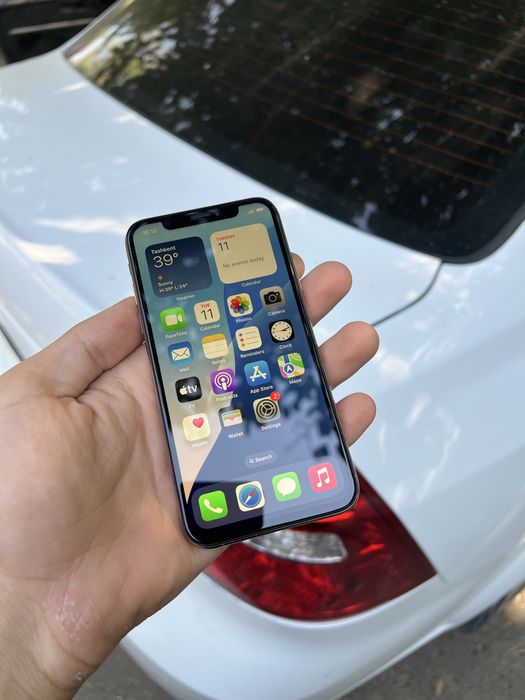 Iphone XS gold.       .