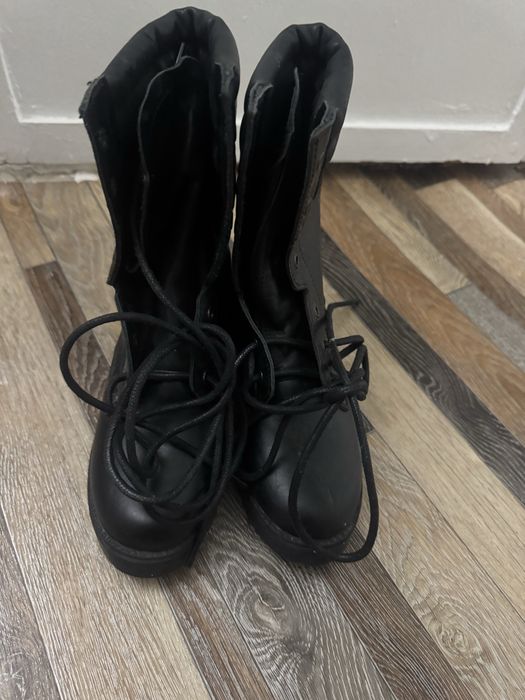 Продам бертцы 36 размер