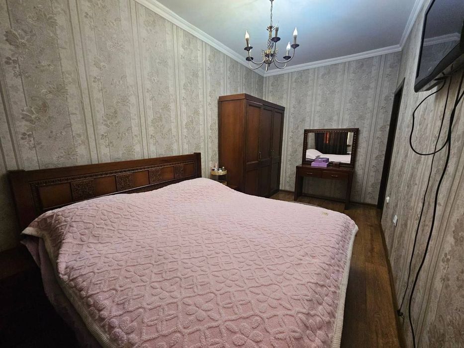 Квартира на Дружба Народов -Камолон ош 3/7/9 общ пл 72м