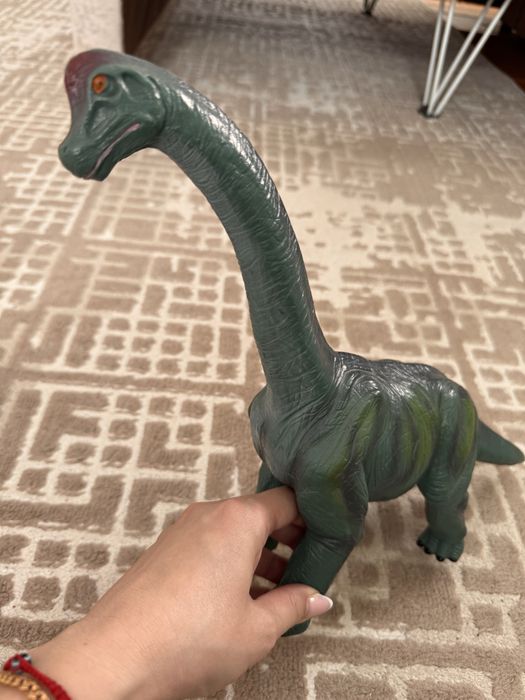 Продам динозавра