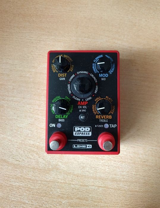 Line6 pod express procesor chitara