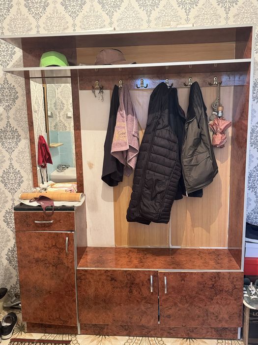 Прихожная сатылады.Мебель продается