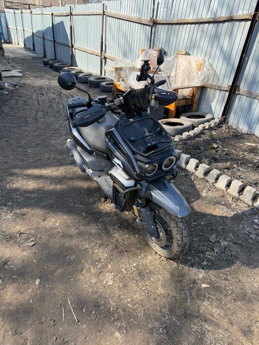 Продам скутер танк