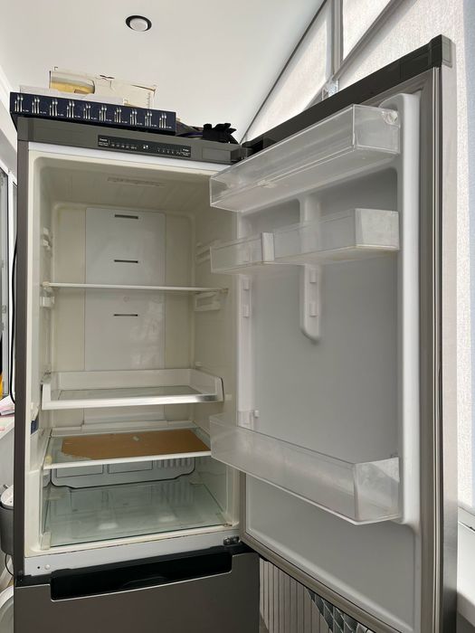 Продаётся Холодильник