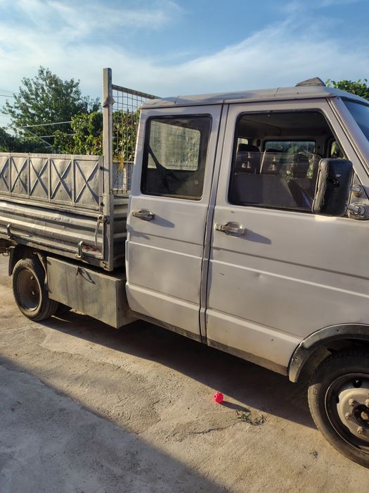 Schimb Iveco daily basculabil  cu SUV ofer diferență  dacă este cazul