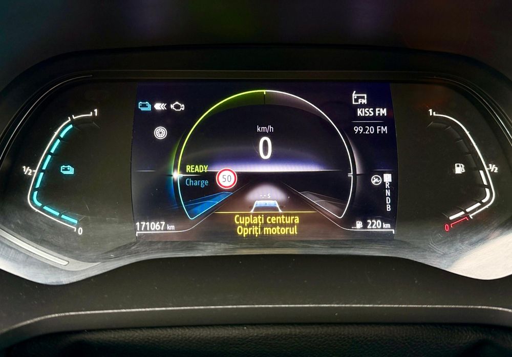 Renault Captur E-Tech Hybrid, 145 CP, Automat