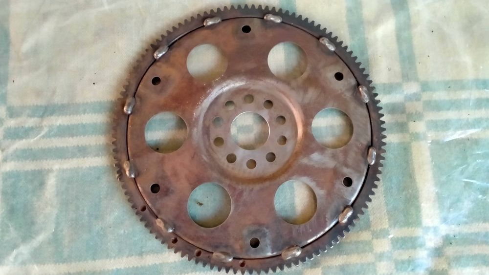 Маховики разные по